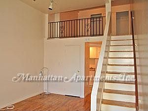 5th image of 151 E 63rd St