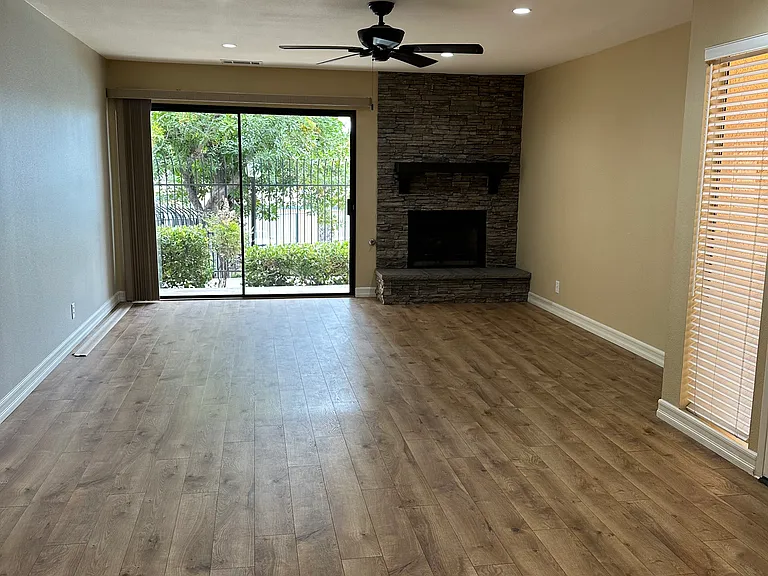 505 Arundell Cir #505 — Photo 18