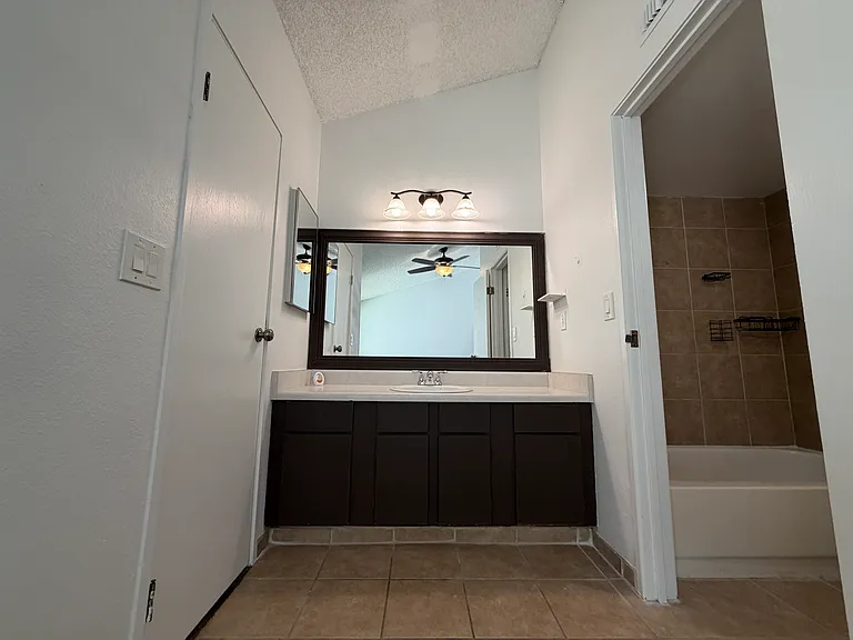2759 W Anklam Rd #C — Photo 15