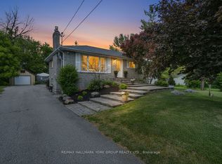 8 Rushton Rd, Georgina, ON L0E 1S0