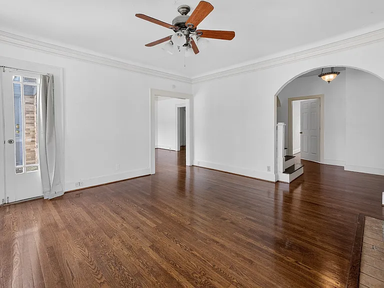 2601 S University Dr — Photo 11