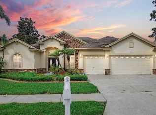 1136 Riveredge Dr, Tarpon Springs, FL 34689