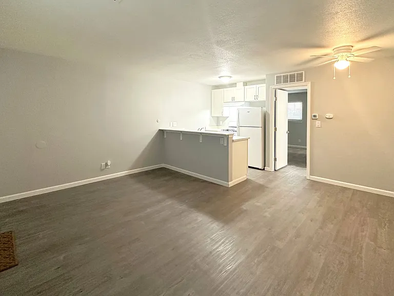 La Madera Apartments at 935 W. Swain Road — Photo 19