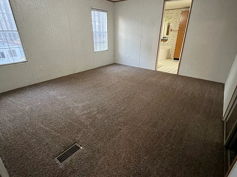 34 Gold Finch Ln — Photo 2