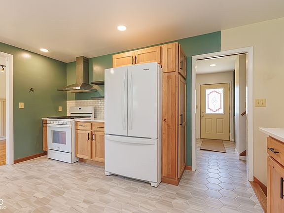 5th image of 3404 W Robinwood Dr