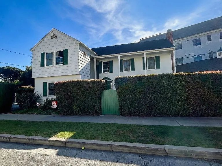 9750 Newman St — Photo 38