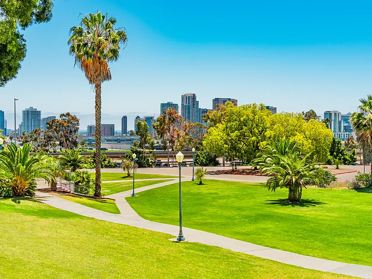 Convenient access to beautiful waterfront parks