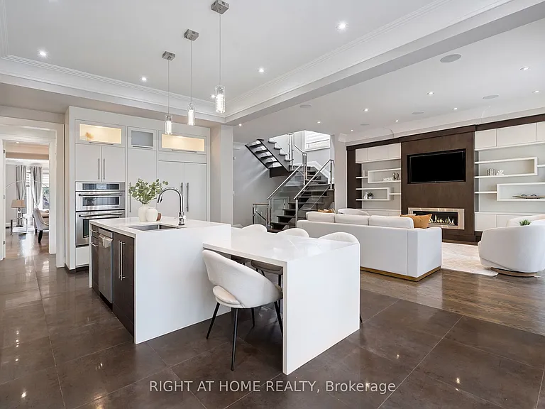 316 Churchill Ave — Photo 11