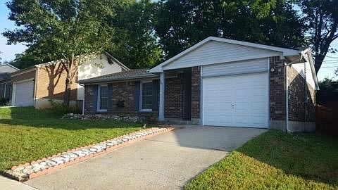 1st image of 365 Fox Harbour Dr