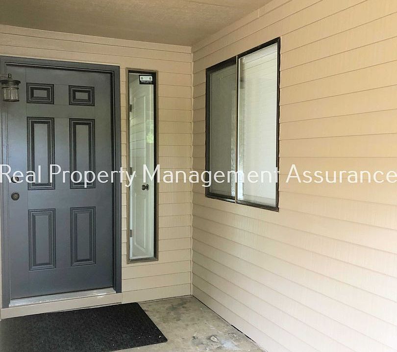 1st image of 21521 SW Peggy Ct