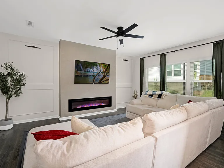 Aubreywood Dr — Photo 12
