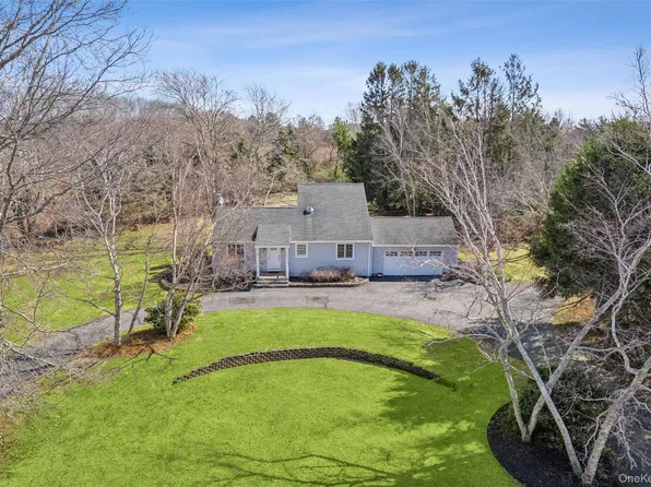 435 Old Saddle Lane, Cutchogue, NY 11935