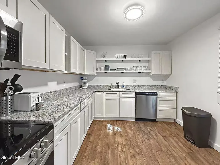 1 Orenda Spring Dr — Photo 17