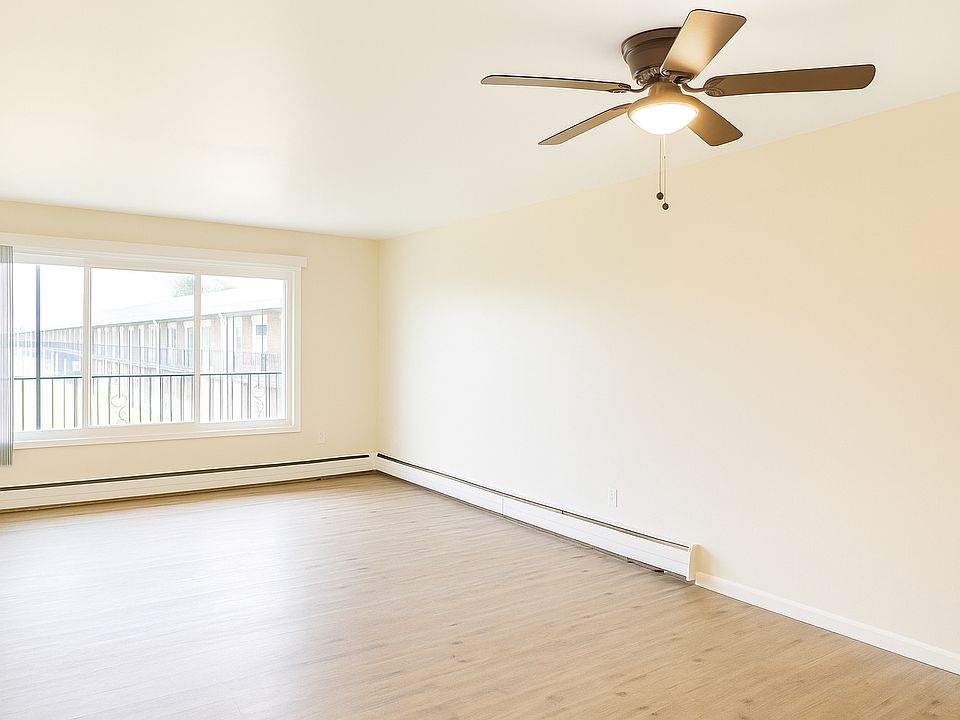 8301 16 1/2 Mile Rd Apt 283, photo 14