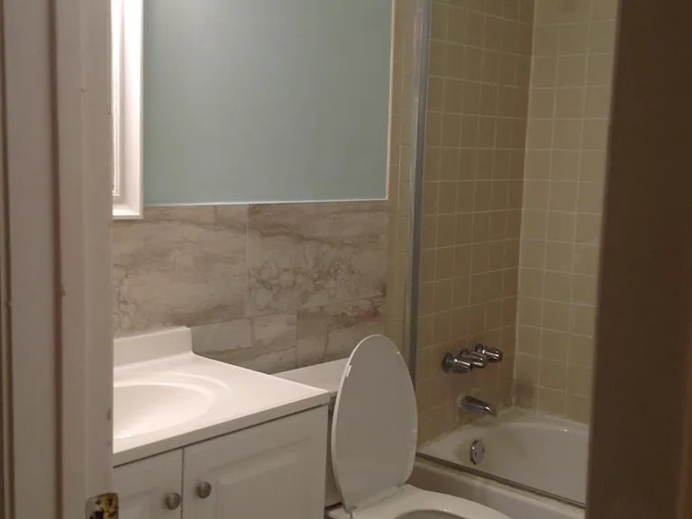 2nd bathroom