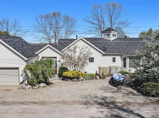 11574 Algonquin Dr, Pinckney, MI