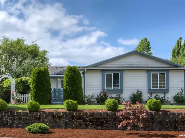 3427 Lake Vanessa Cres NW, Salem, OR 97304