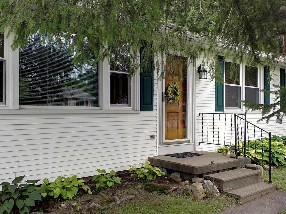 1st image of 24 Mountainview Dr