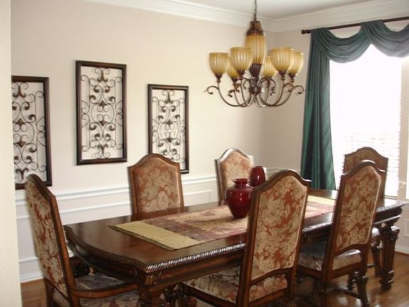 Formal Dine Area