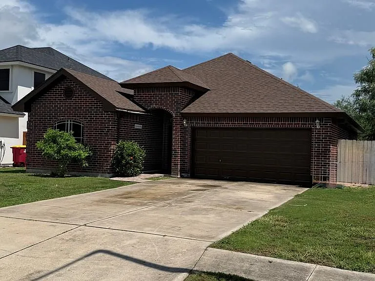 1130 Silverado Cir — Photo 11