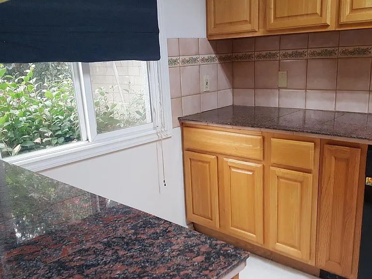 8950 Amigo Ave — Photo 7