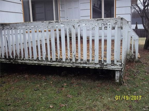 Deck of the back of the house