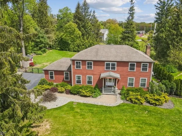 27 Wilkinson Rd, Randolph Twp., NJ 07869