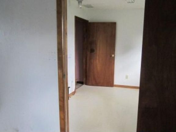 5th image of 2221 Iowa Ave