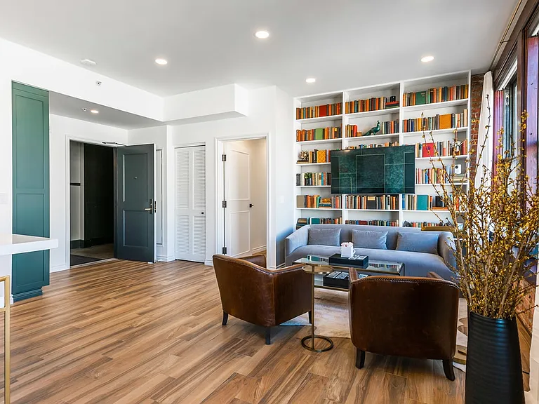 460 S Spring St #1105 — Photo 11