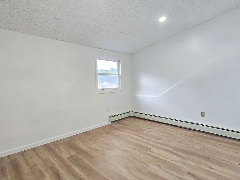 706 Lechauwecki Ave — Photo 19