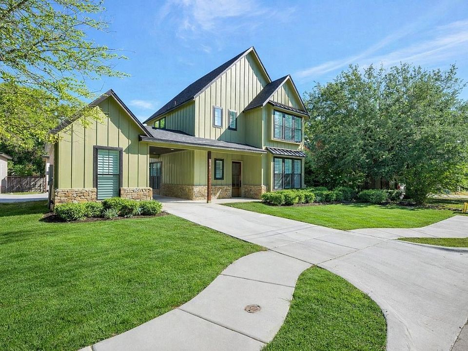 1st image of 516 W Spring St