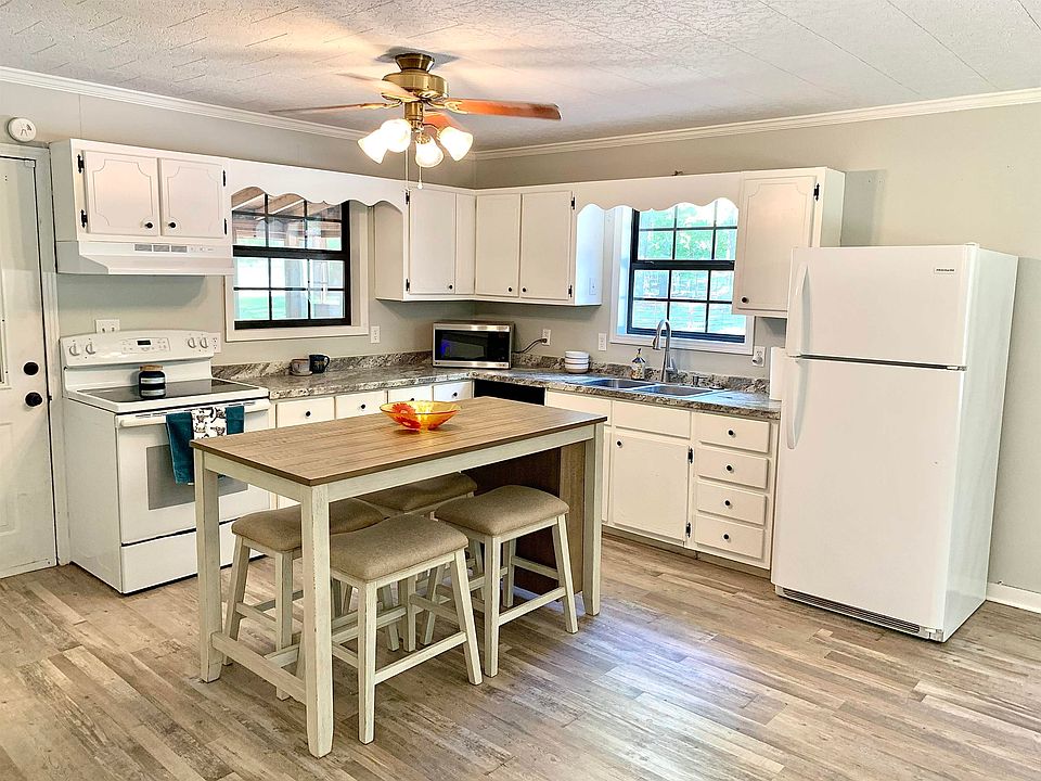 1st image of 115 Fortune Way