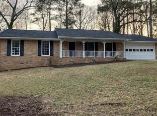 4525 Tudor Castle Dr, Decatur, GA 30035
