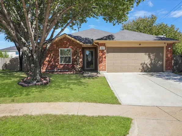1004 Cedarbrook Cir, Grand Prairie, TX 75052