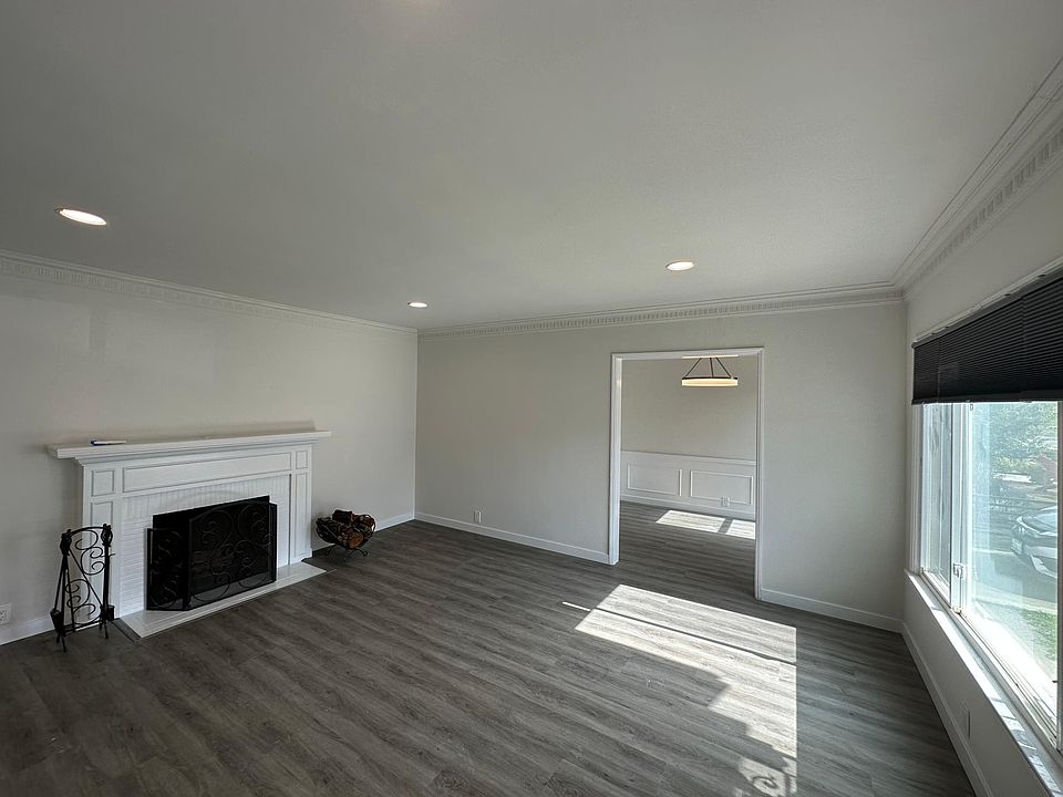 1st image of 10809 Garfield Ave