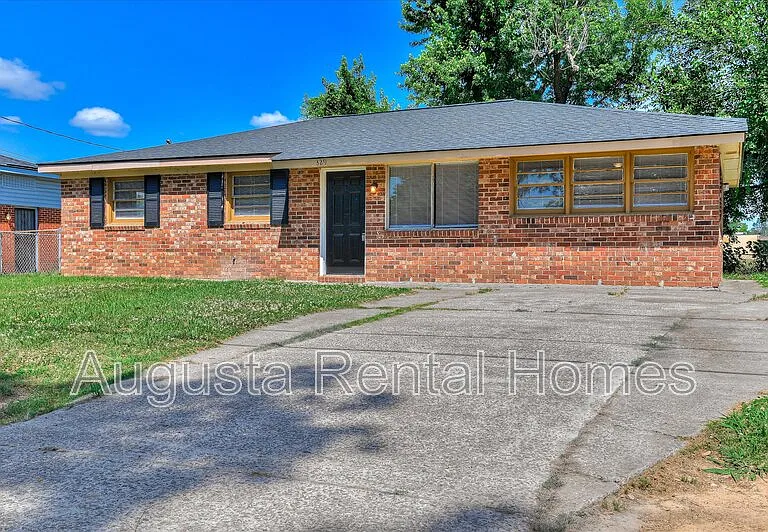 329 E View Dr — Photo 3