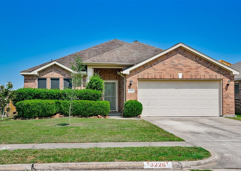 1st image of 3226 Blue Bonnet Dr