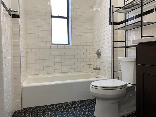 Rented by Hillel Realty Group | media 18