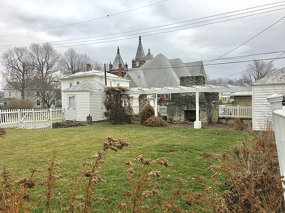3rd image of 201 E Dixon St