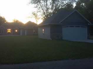 N8926 Bergens Beach Rd, Fond Du Lac, WI 54937