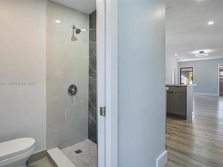 781 NW 108th St — Photo 24