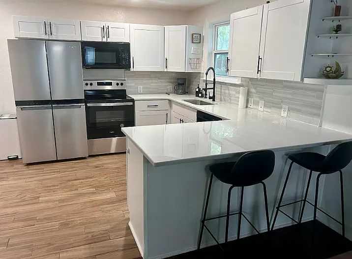 222 Glass Ave — Photo 8
