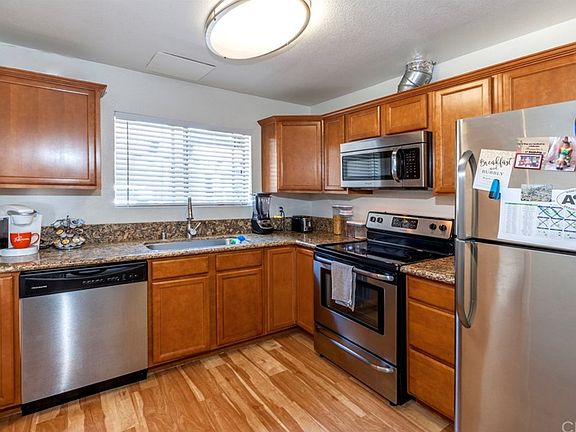 4th image of 236 Hillcrest Dr