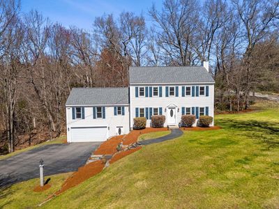 29 Greenwich Road, Litchfield, NH, 03052