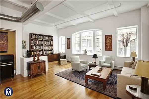 Sold by R New York | media 6