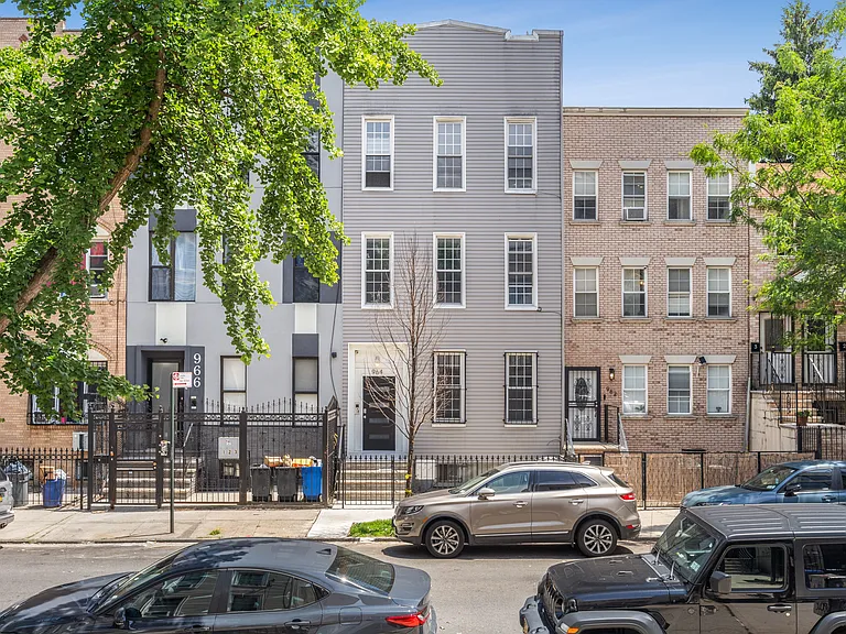 964 Madison St #1 — Photo 21