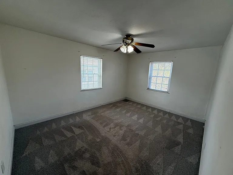 8661 Litzsinger Rd — Photo 13