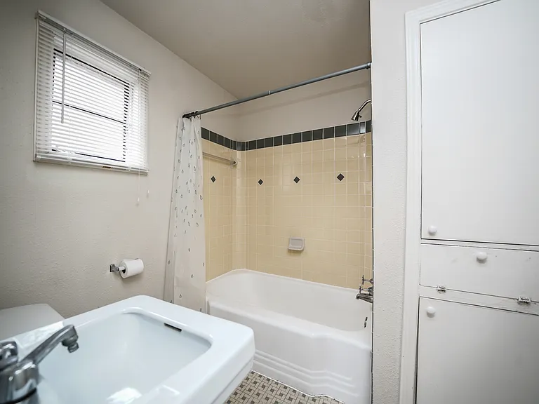 6706 Lawndale St #1 — Photo 7