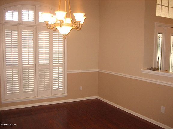 2nd image of 598 Oakmont Dr