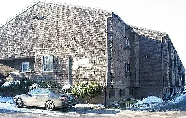 42 Warner St #5 — Photo 2